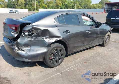 2018 Mazda Mazda3 Sport из США, поврежденный, VIN 3MZBN1U77JM175848